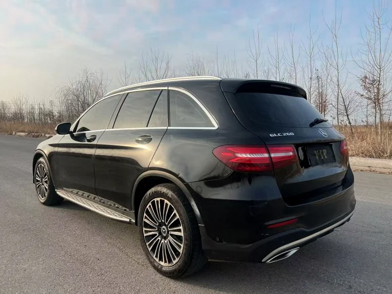 奔驰GLC 后面外观三