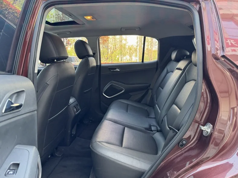 现代ix35 内饰前排