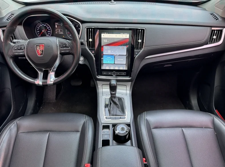 荣威RX5 后面外观一