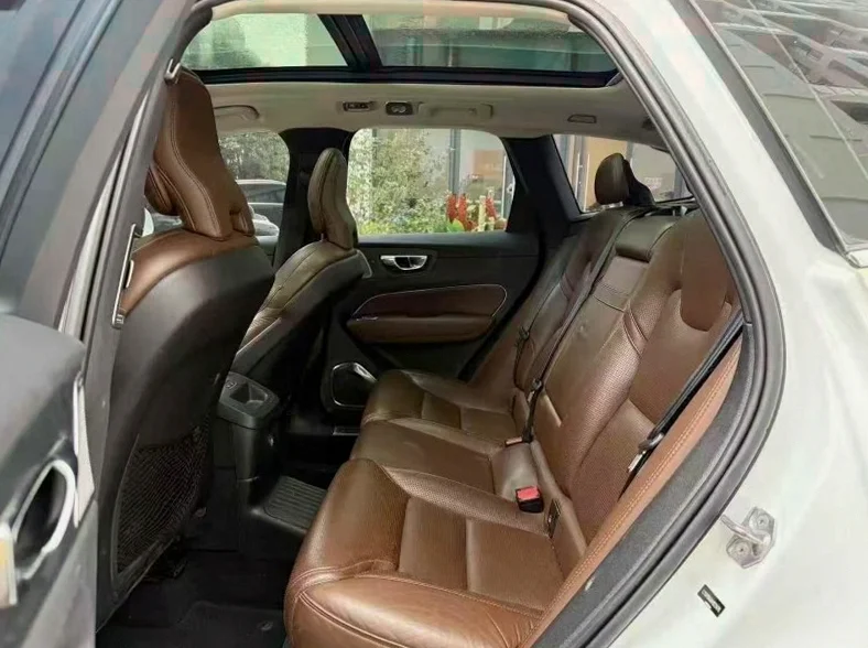 沃尔沃XC60 后面外观一