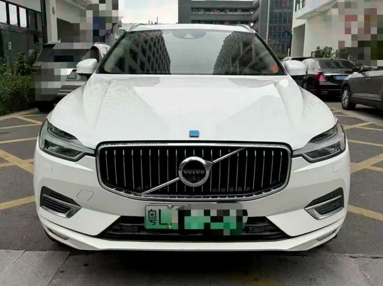 18年沃尔沃XC60新能源T8智雅运动版