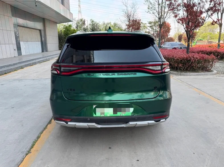 比亚迪唐 后面外观二