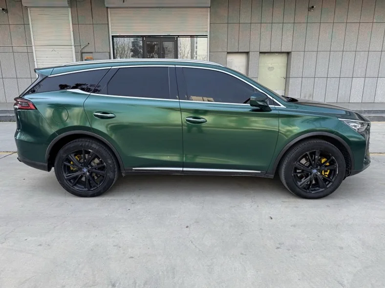 比亚迪唐 后面外观一