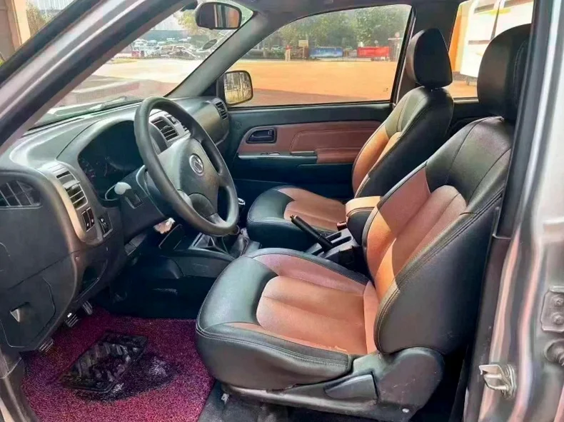 长城汽车风骏 后面外观二