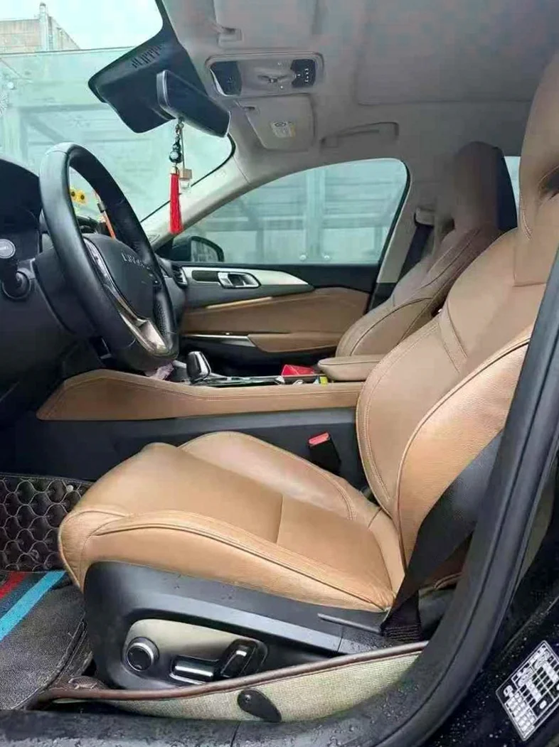 领克03 后面外观二