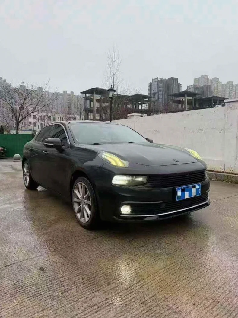 领克03 正面外观二