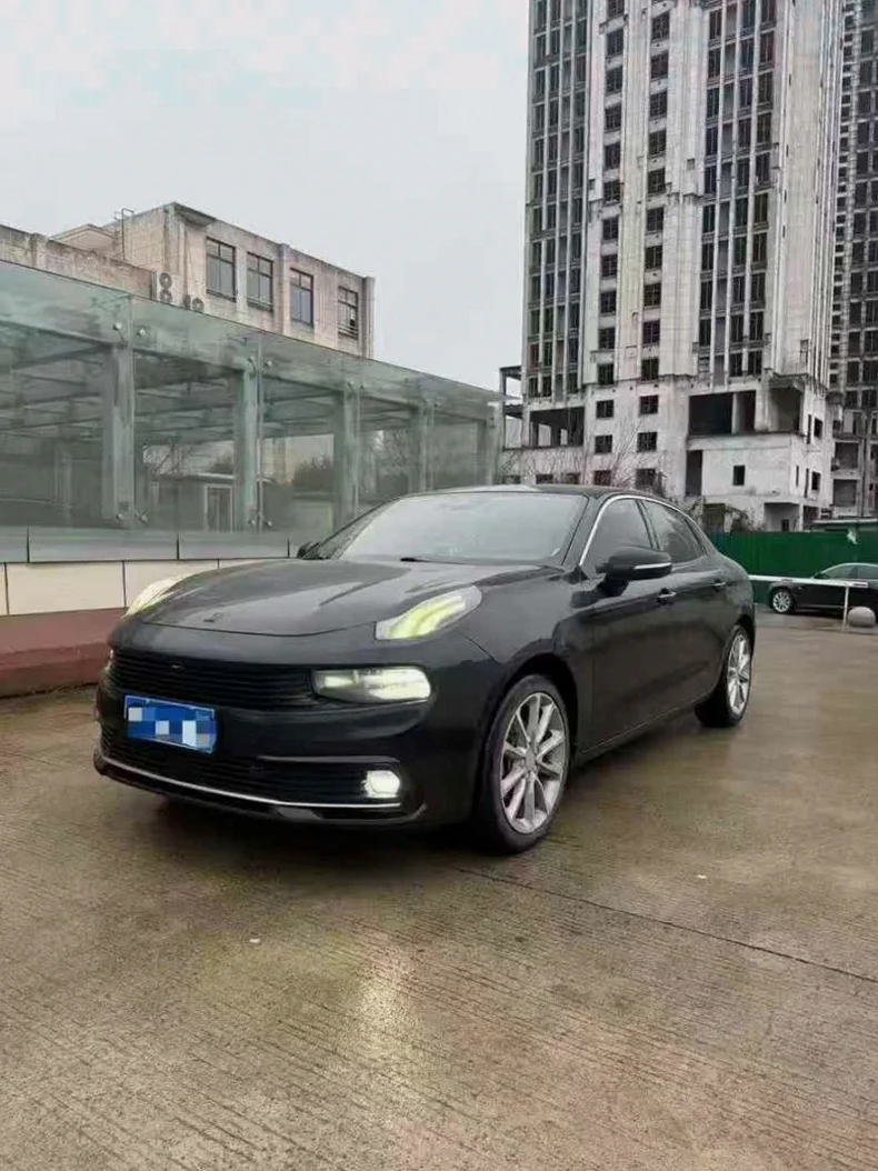 领克03 正面外观三