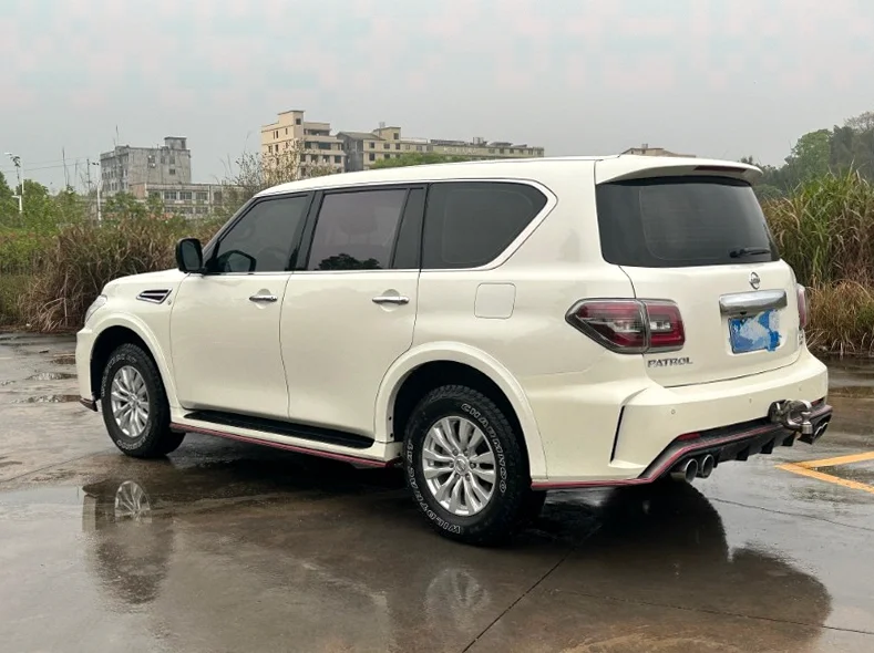 日产途乐 内饰前排