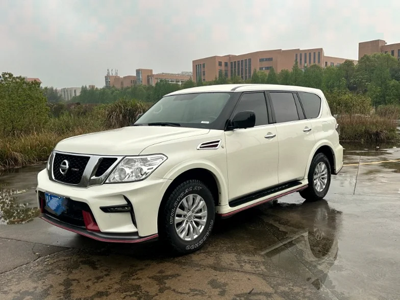 日产途乐 正面外观三