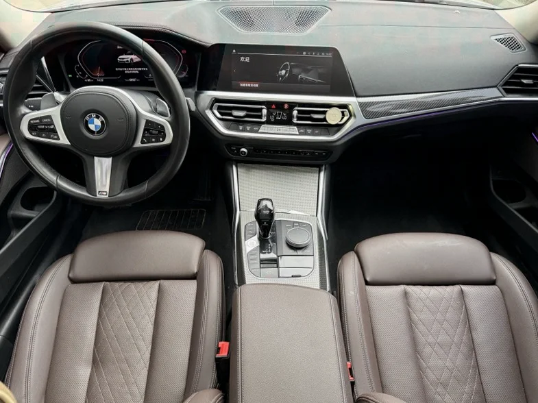 宝马3系 内饰前排