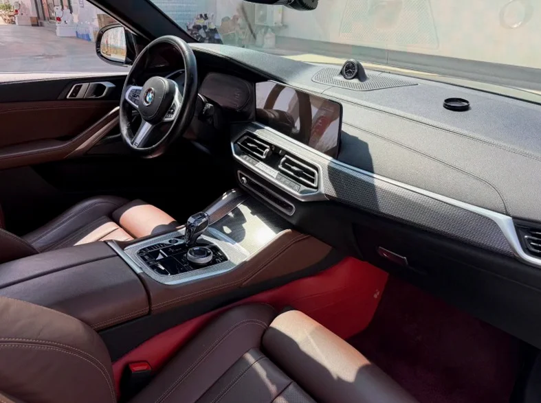 宝马X6 后面外观二