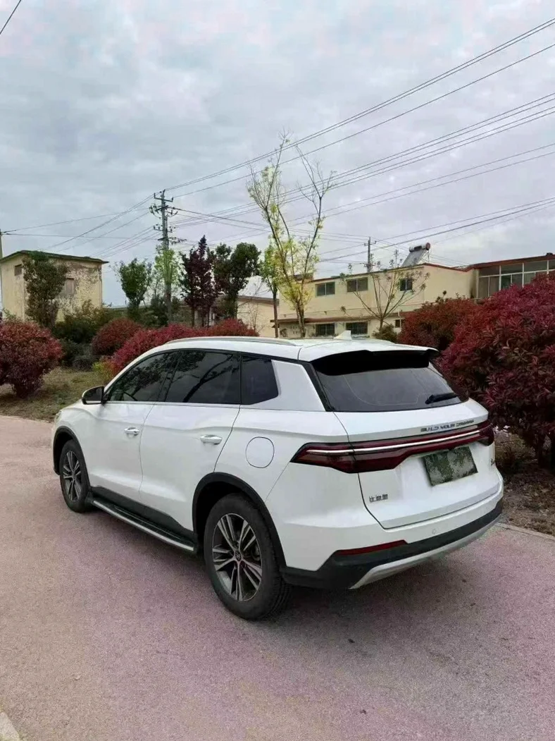 比亚迪宋 内饰前排