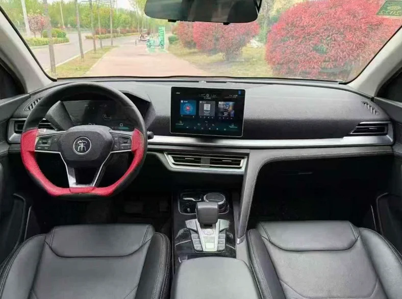 比亚迪宋 后面外观三