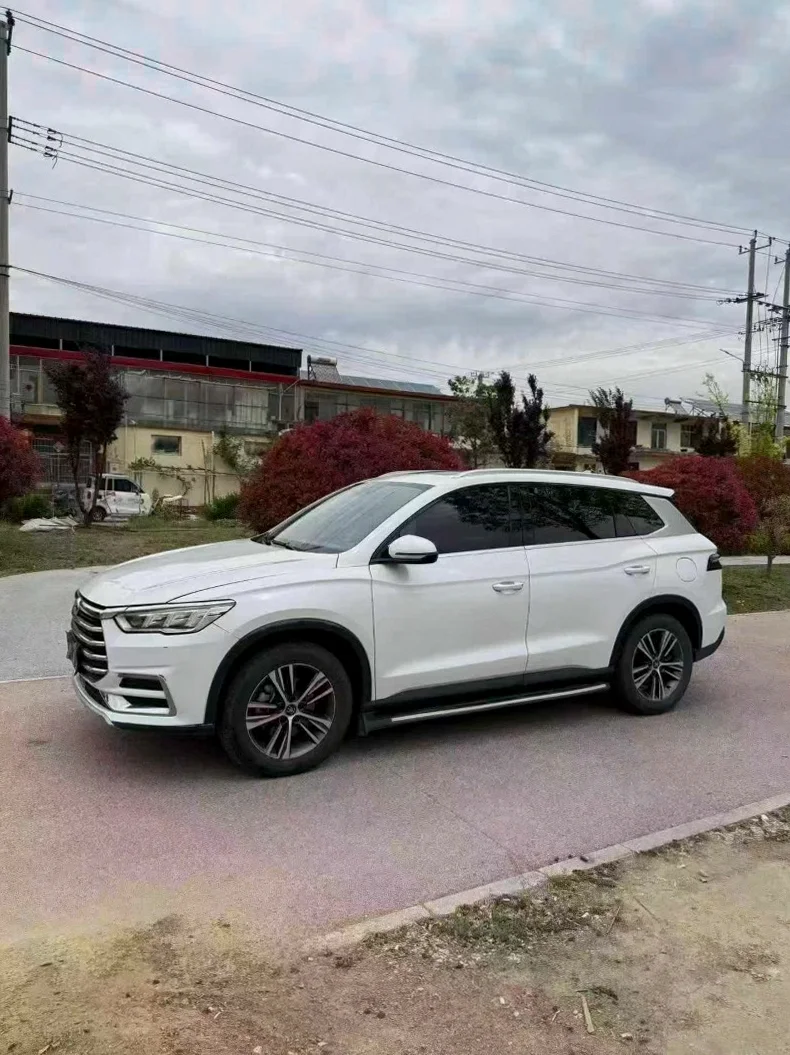 比亚迪宋 正面外观二