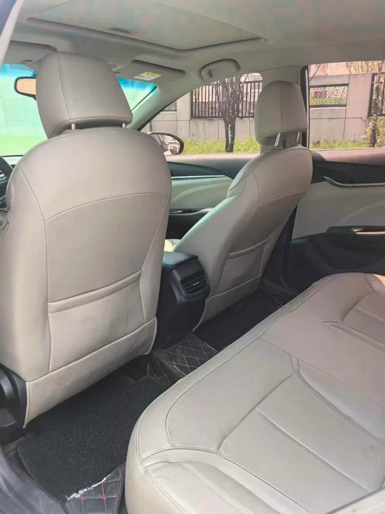 别克英朗 后面外观三