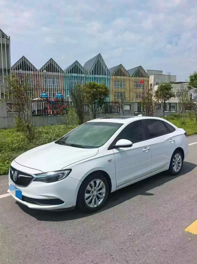 别克英朗 正面外观三