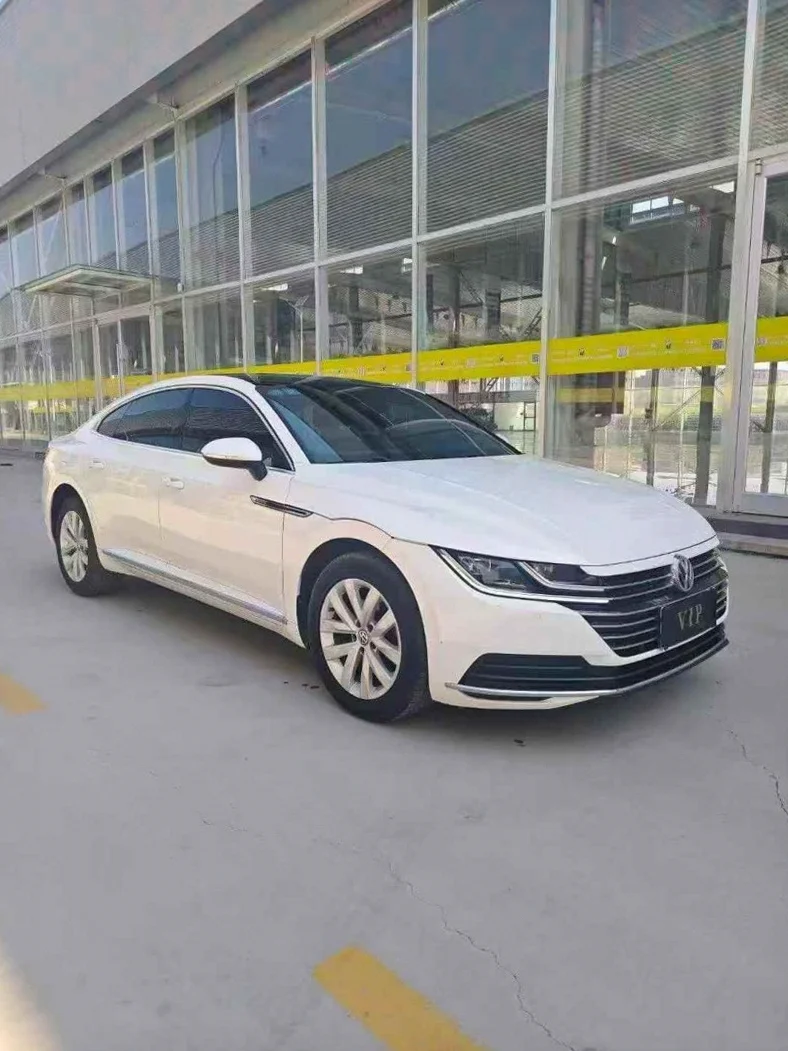 大众CC 正面外观三