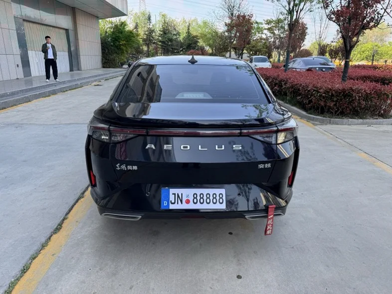 东风奕炫 内饰前排