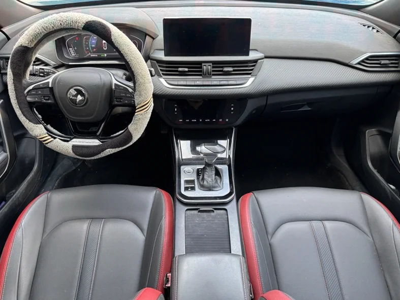 东风奕炫 后面外观二