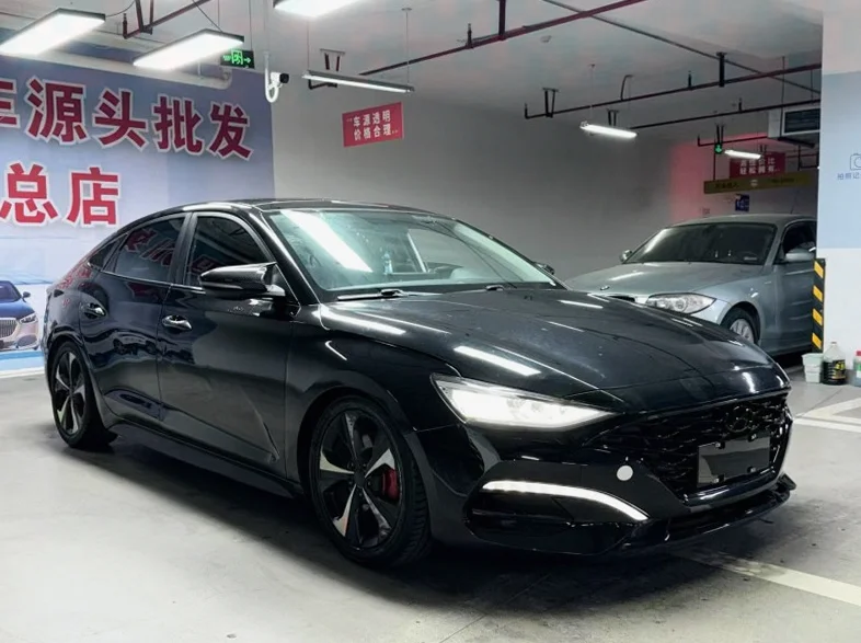 现代菲斯塔 正面外观三