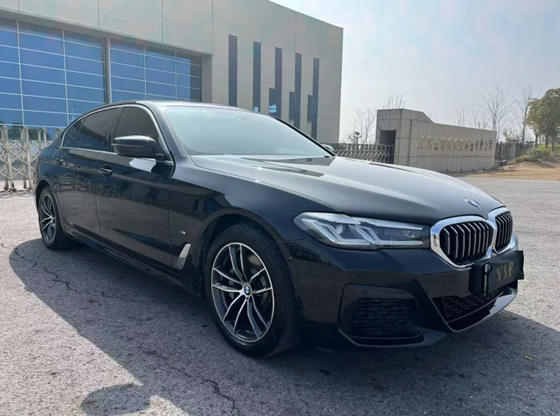 宝马5系 正面外观二