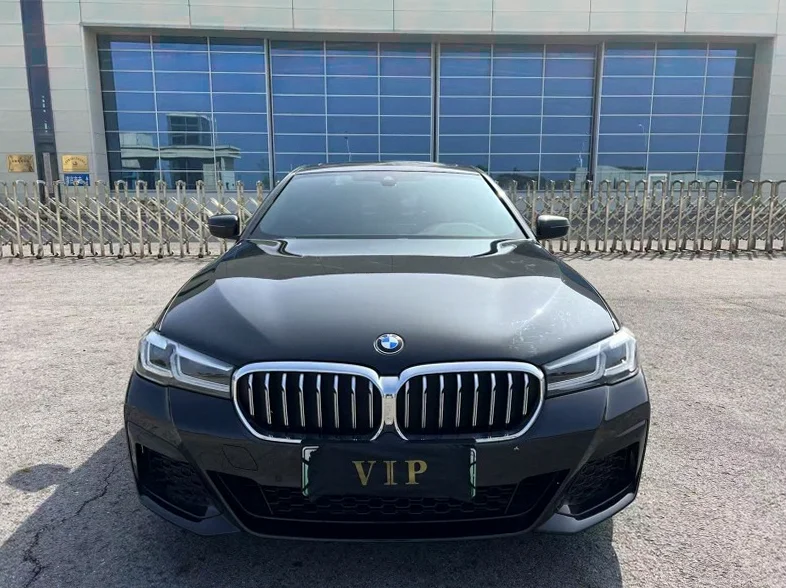 21年宝马535Le插电混动