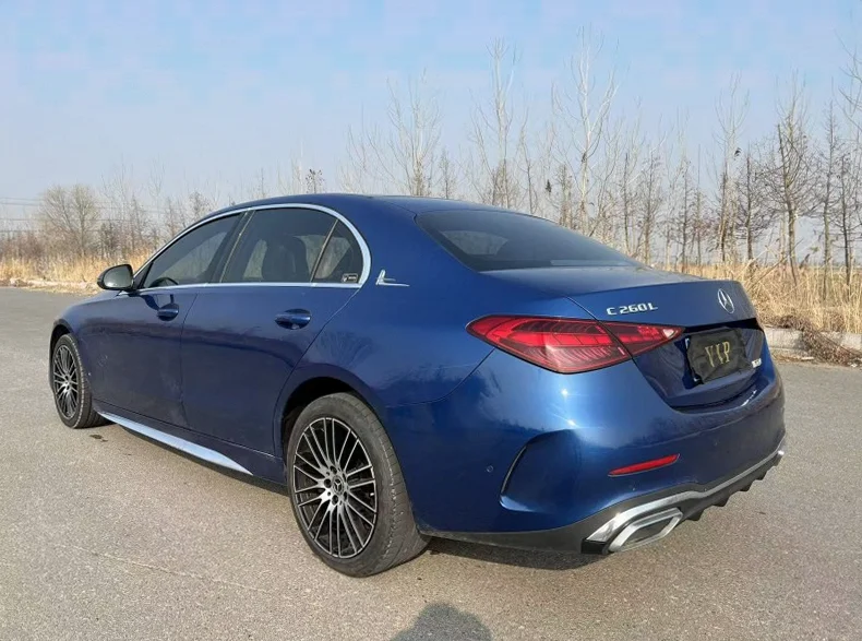 奔驰C 正面外观三