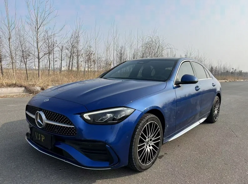 奔驰C 后面外观三