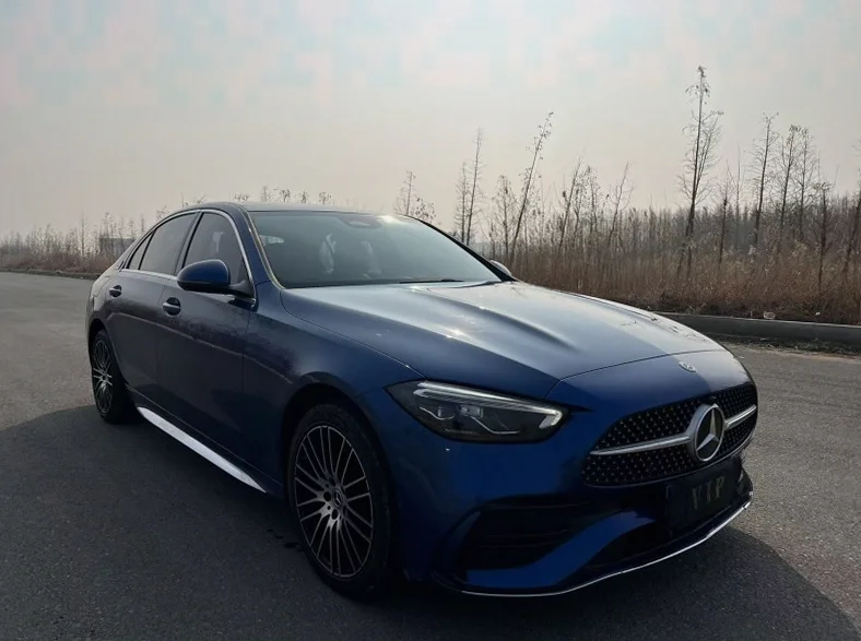 奔驰C 后面外观二