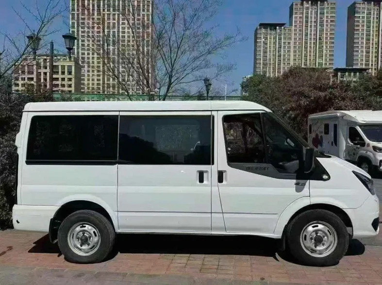 福特全顺 内饰后排