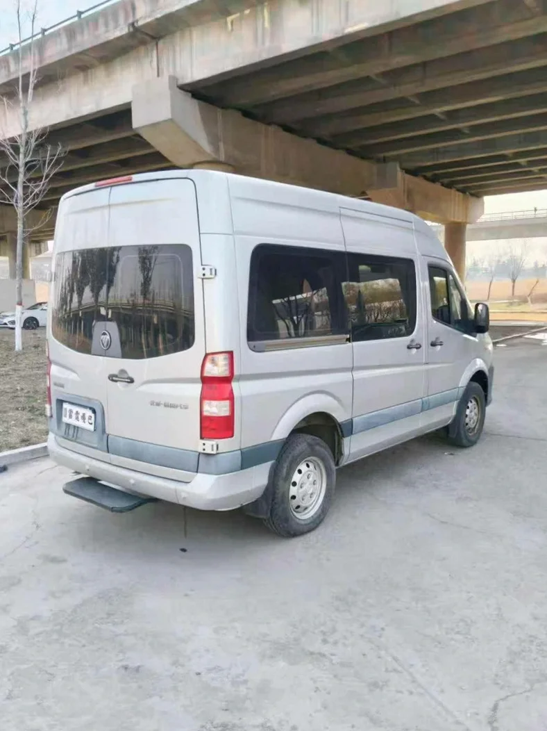 福田图雅诺 内饰后排