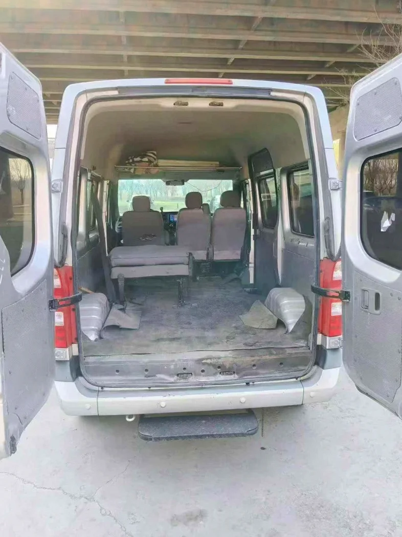 福田图雅诺 后面外观二