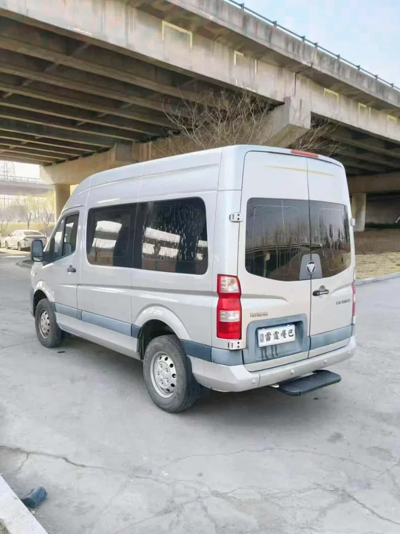 福田图雅诺 内饰前排