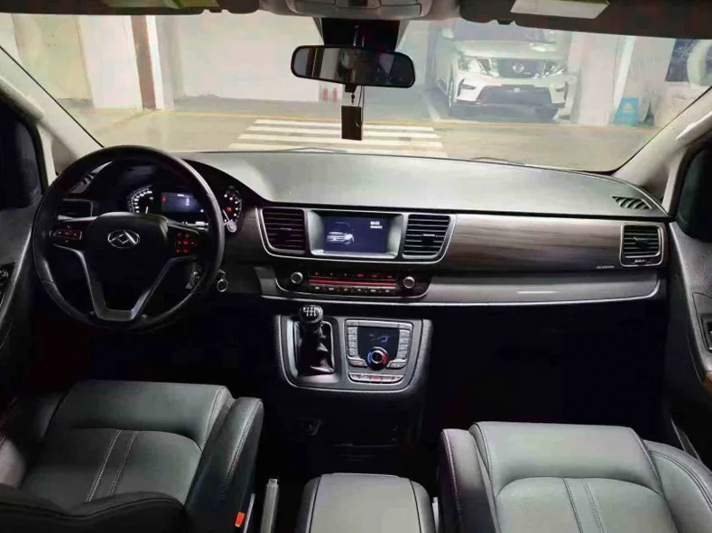 大通G10 后面外观二