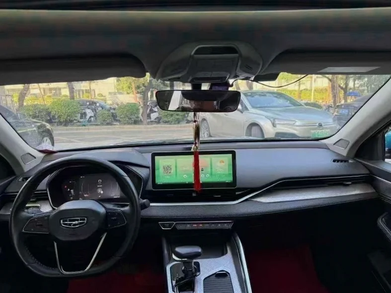 吉利星瑞 正面外观三