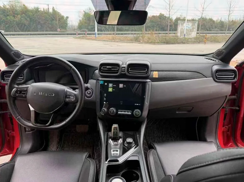 领克03 后面外观二