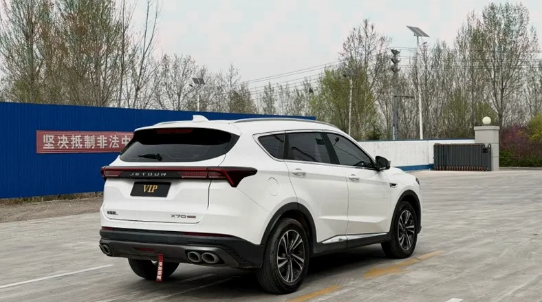 奇瑞捷途 内饰后排