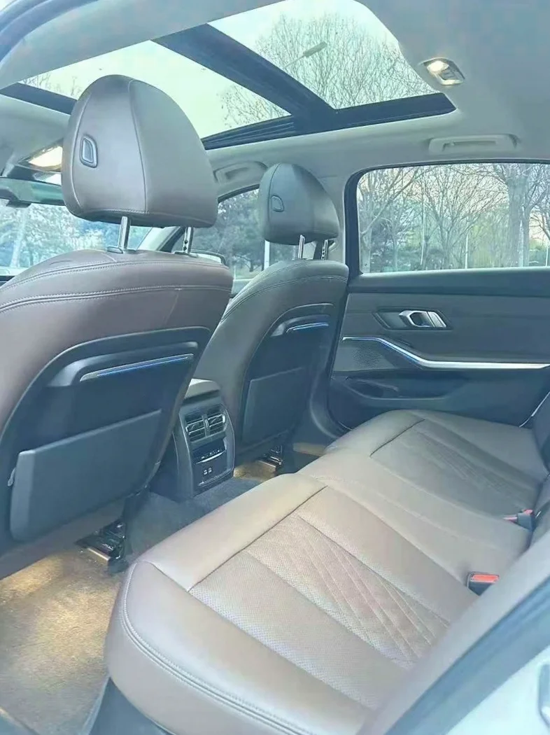 宝马3系 后面外观二