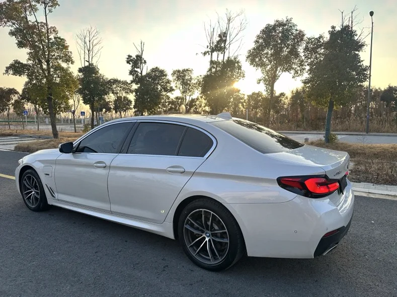 宝马5系 后面外观三