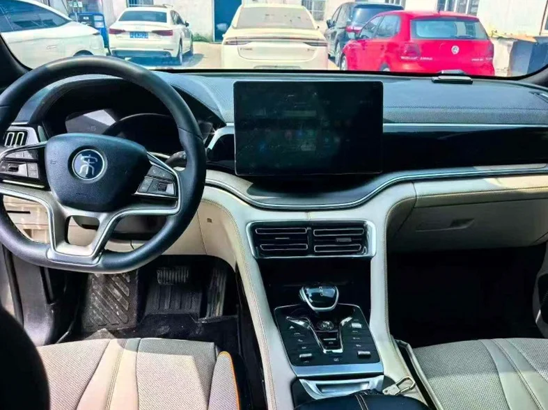 比亚迪宋 后面外观三