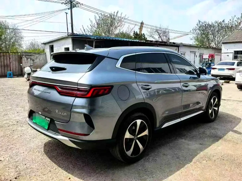 比亚迪宋 内饰前排