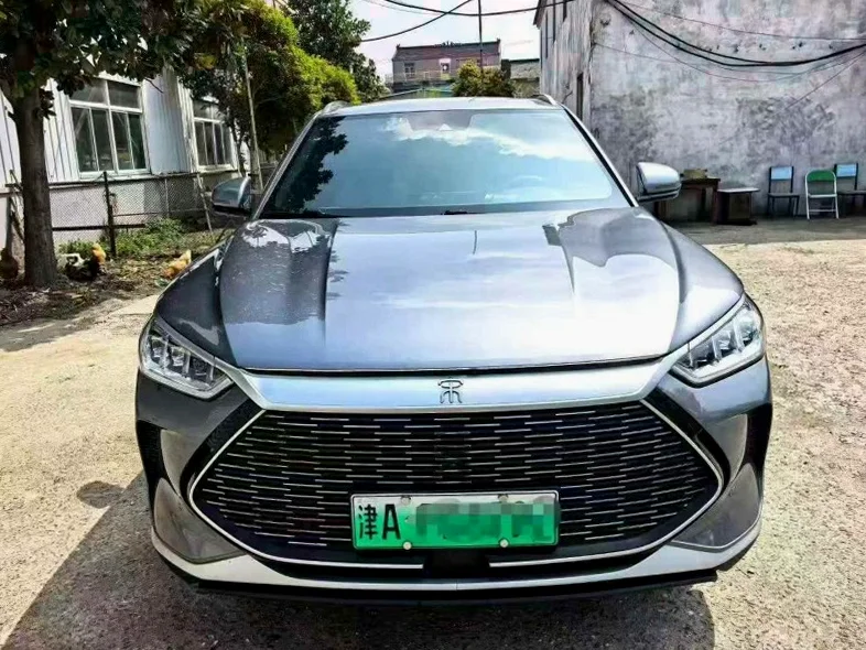 22年比亚迪宋plus油电混合版