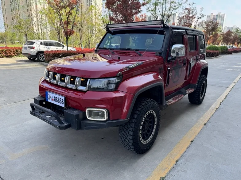 北京BJ40 正面外观二