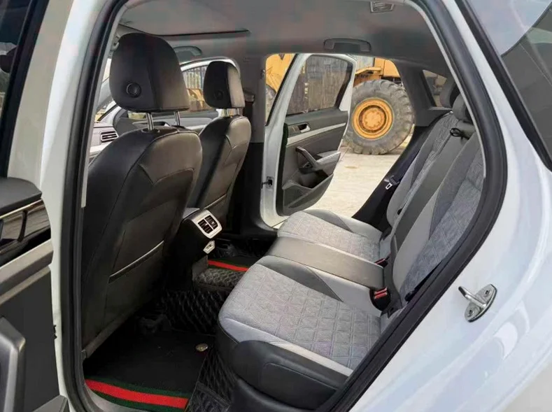 大众朗逸 内饰前排