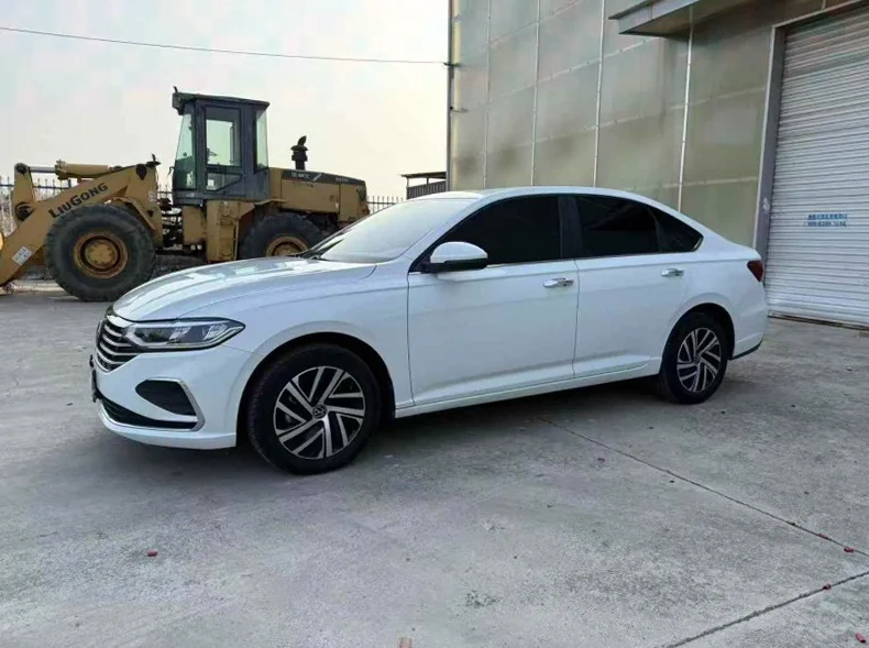 大众朗逸 正面外观二