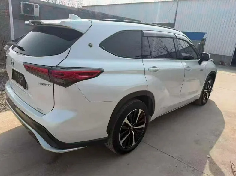 丰田皇冠 驾驶室