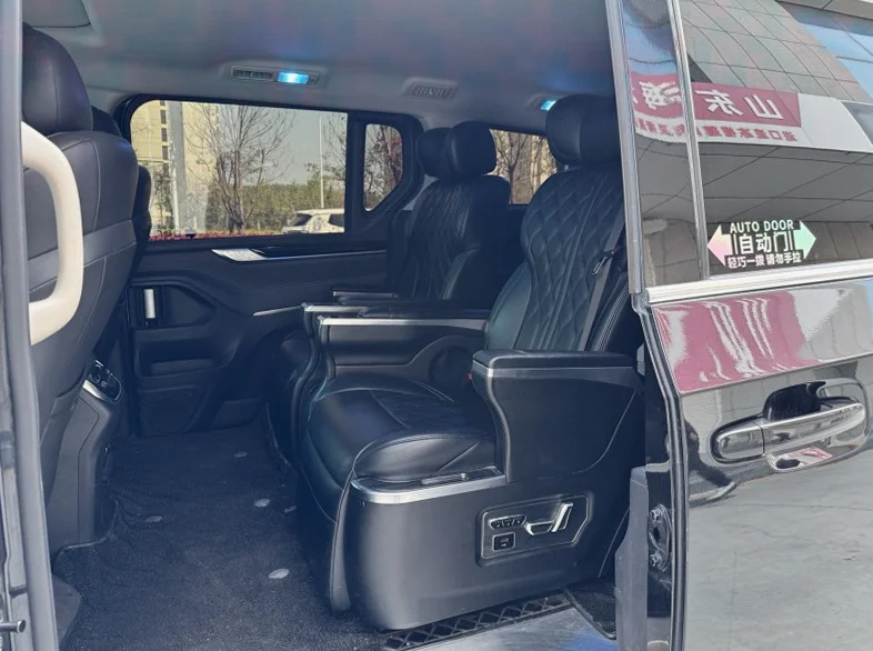 大通G20 后面外观二