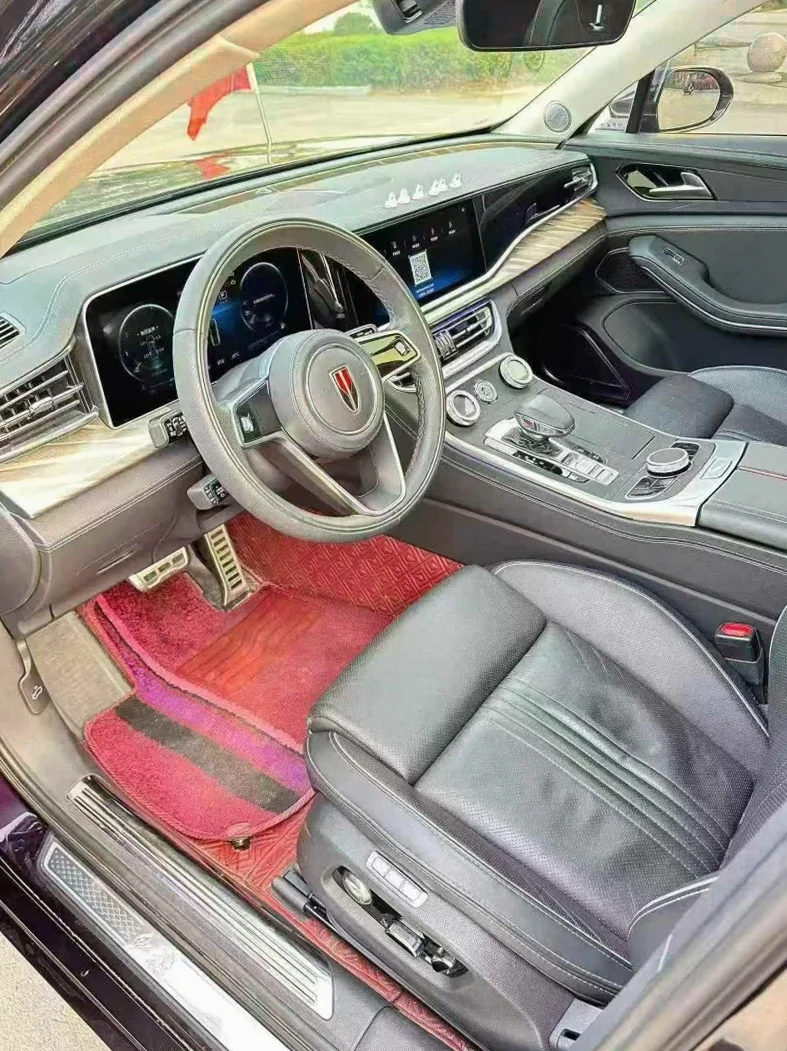 红旗H9 后面外观二