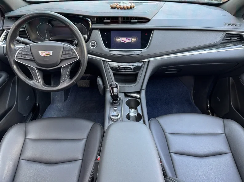 凯迪拉克XT5 后面外观三