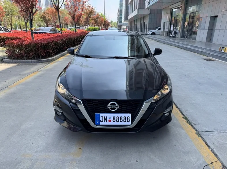 22年日产天籁2.0L时尚版